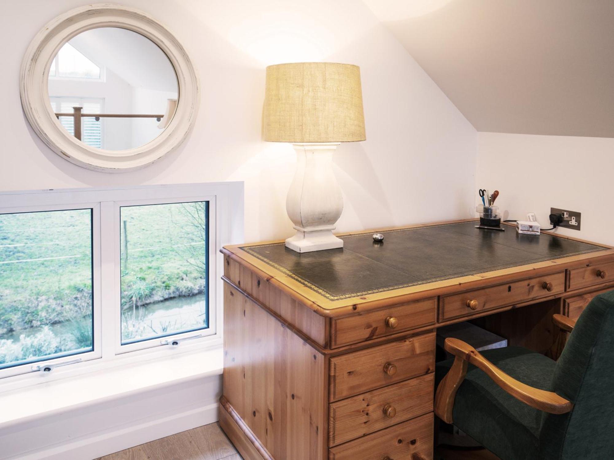 The Muse By The Suffolk Cottage Collection Framlingham Bagian luar foto